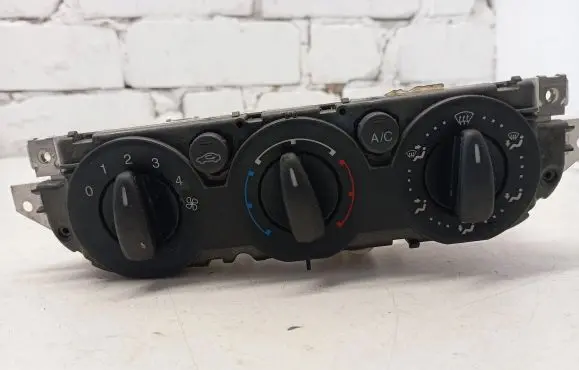 Ford Focus Climate control unit 7M5T19980AA 69607332