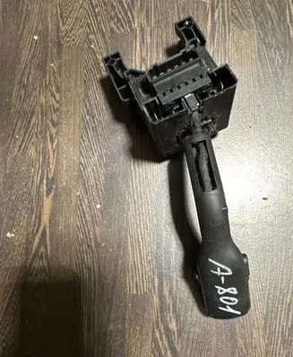 Volkswagen PASSAT B5 Wiper control stalk 494551