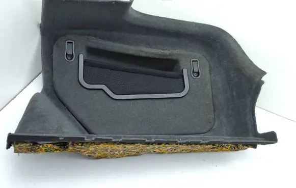 Trunk/boot side trim panel