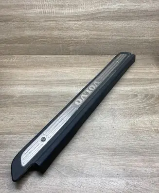 Volvo S40, V40 Front sill trim cover 30818429 30818425