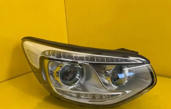 KIA Soul Headlight/headlamp 92102-b2