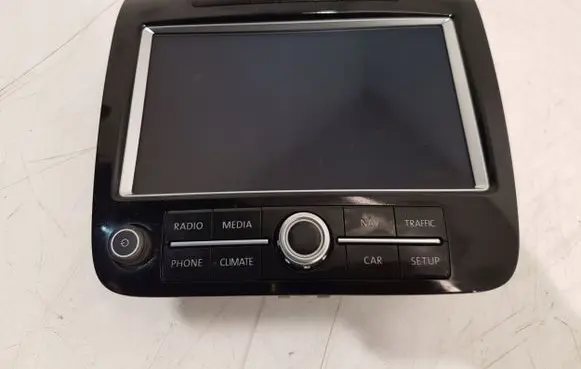 Volkswagen Touareg II Screen/display/small screen 7P6919603