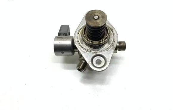 BMW X5 E70 Fuel injection high pressure pump 7595339