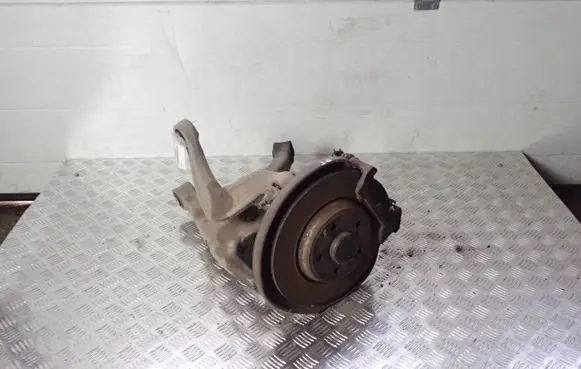 Audi A4 S4 B8 8K Rear wheel hub spindle/knuckle 