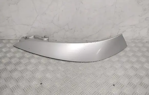 Under headlight/headlamp trim