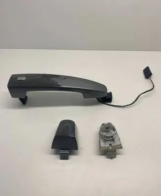 Chevrolet Traverse II Front door exterior handle 13521804 13587840 23120245