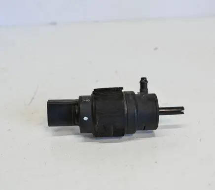 Audi A4 S4 B8 8K Windscreen/windshield washer pump 8K5955647