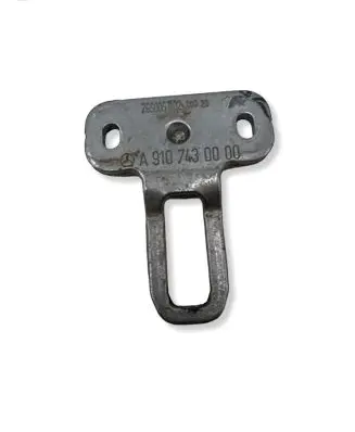 Mercedes-Benz Sprinter W907 W910 Loading door lock loop/hook striker A9107430000