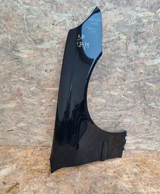Mercedes-Benz C W203 Fender