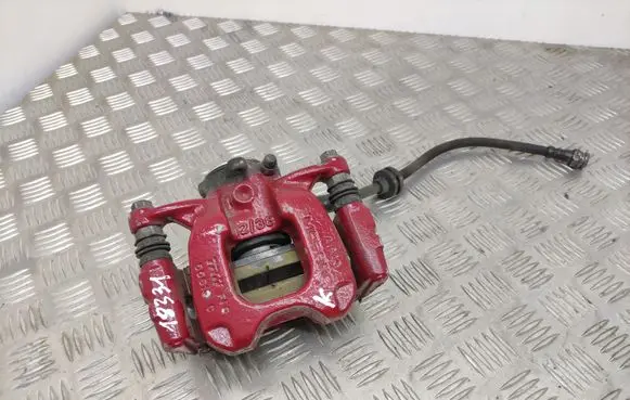 Fiat 500X Rear brake caliper