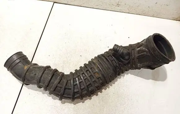 Opel Omega B1 Air intake hose/pipe 90448467