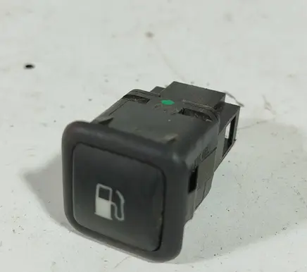 Volkswagen PASSAT B5 Fuel tank opening switch 3B0959833A