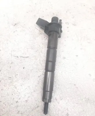 BMW X5 F15 Fuel injector 8514151 0445118