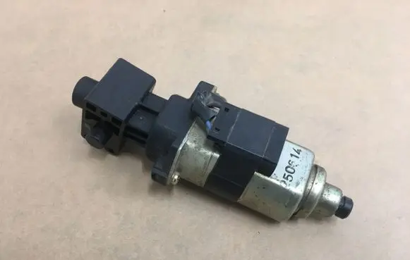Infiniti FX Seat adjustment motor AMD112097