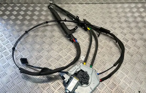 BMW 5 F10 F11 Curtain motor 7232773