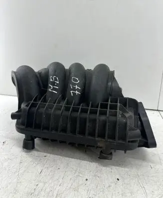 Mercedes-Benz C W203 Intake manifold A611090