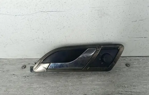 Skoda Superb B5 (3U) Front door interior handle 3U0837247