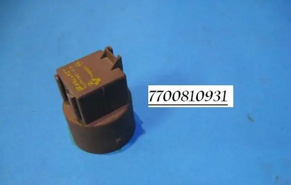 Renault Espace III Coolant fan relay 7700810931