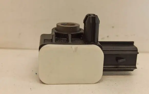 Volvo V60 Airbag deployment crash/impact sensor 31334336