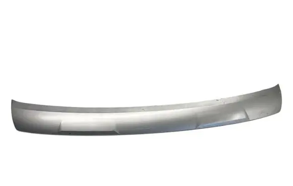 Front bumper lip