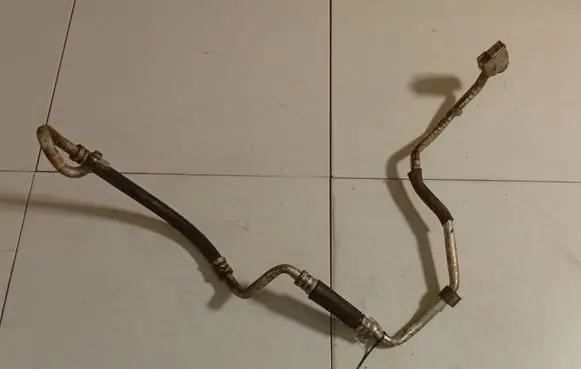 Hyundai Santa Fe Air conditioning (A/C) pipe/hose 