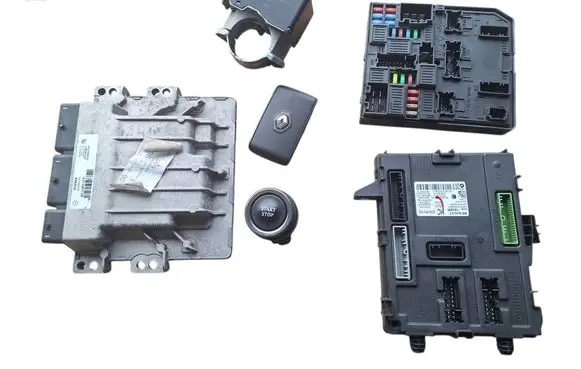 Renault Kadjar Engine ECU kit and lock set 237108773R 285905306R 487009397R