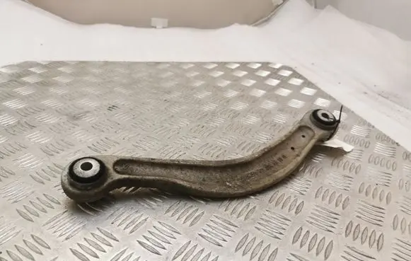 Mercedes-Benz E W238 Rear control arm 20407