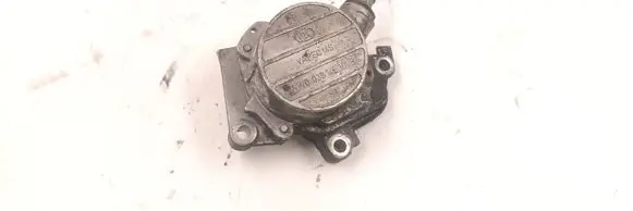 Audi A6 S6 C5 4B Vacuum pump 038145101B