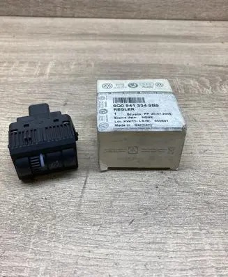 Volkswagen Polo V 6R Panel lighting control switch 6Q0941334