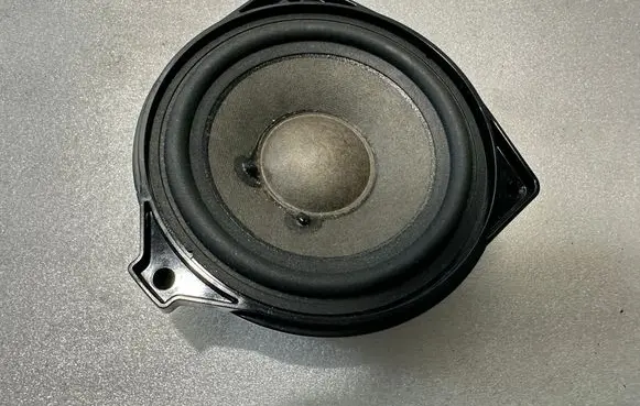 Mercedes-Benz S W222 Panel speaker A2228200602