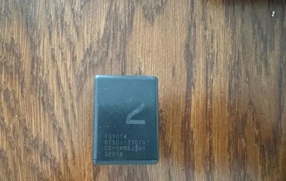 Toyota bZ4X Other devices 8750133010