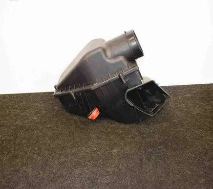 BMW 7 G11 G12 Air filter box 7643301
