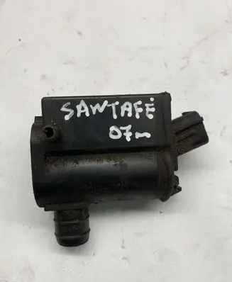 Hyundai Santa Fe Windscreen/windshield washer pump 985103E000