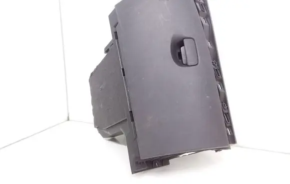 Renault Megane III Glove box set 681080020R