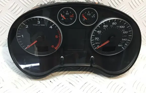 Audi A3 S3 8P Speedometer (instrument cluster) 8P0920950S