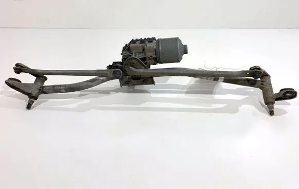 Audi A4 S4 B6 8E 8H Front wiper linkage and motor