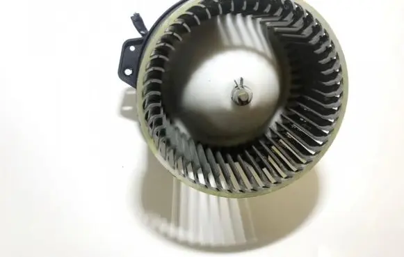 Mazda 323 F Heater fan/blower hb11be5m