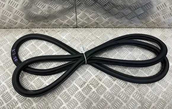 Audi SQ2 GA Rubber seal front door (on door) AUDIQ281A 81A831721B
