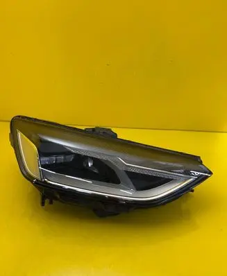 Audi A4 S4 B9 8W Headlight/headlamp 8W0941012