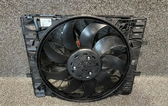 Mercedes-Benz E W238 Electric radiator cooling fan A2135040600 A0999067903 2125600155