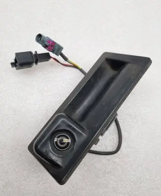 Volkswagen PASSAT B6 Tailgate handle with camera 5N0827566D