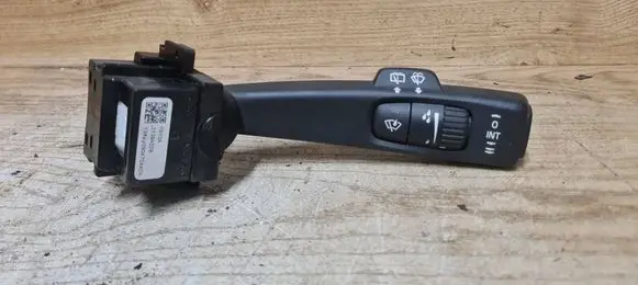 Volvo XC60 Wiper control stalk 31394008