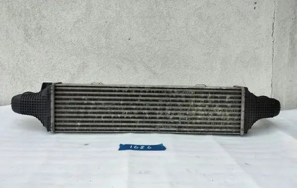 Mercedes-Benz C W204 Intercooler radiator A2046000200