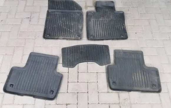 Volvo XC60 Car floor mat set 32357419 32357426 32357416