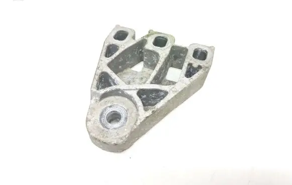 Volkswagen Transporter - Caravelle T5 Engine mounting bracket 7E0199207