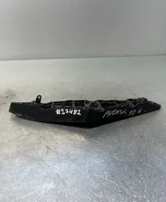 Toyota Avensis T270 Front bumper mounting bracket 5253605040