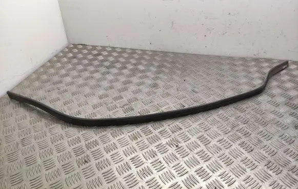 Volkswagen Golf VII Engine compartment rubber 