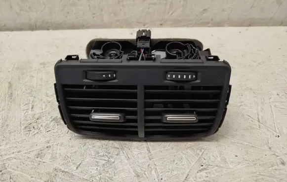 Audi A6 C7 Rear air vent grill 4G0819203 9026000