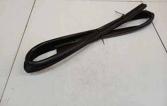 Peugeot 307 Rubber seal front coupe door 