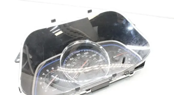 Toyota RAV 4 (XA40) Speedometer (instrument cluster) 8380042K90
